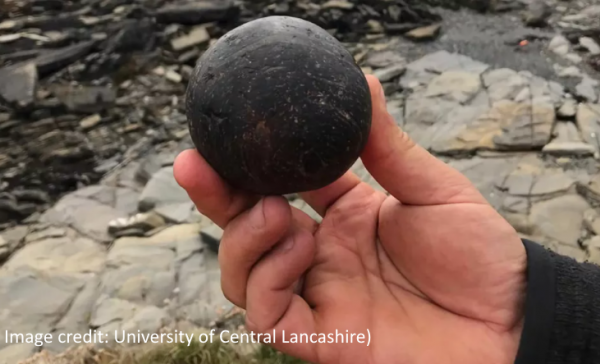 Stenen ballen gevonden op de Orkney eilanden